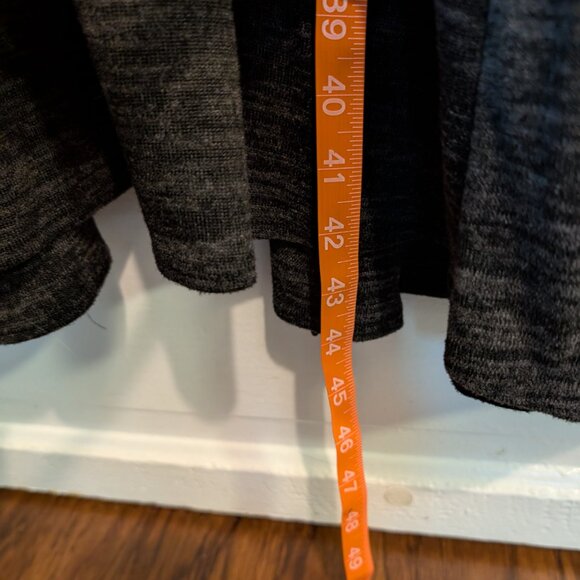 LuLaRoe Sarah Cardigan, size S, new without tags, mottle dark grey pattern - Picture 6 of 6